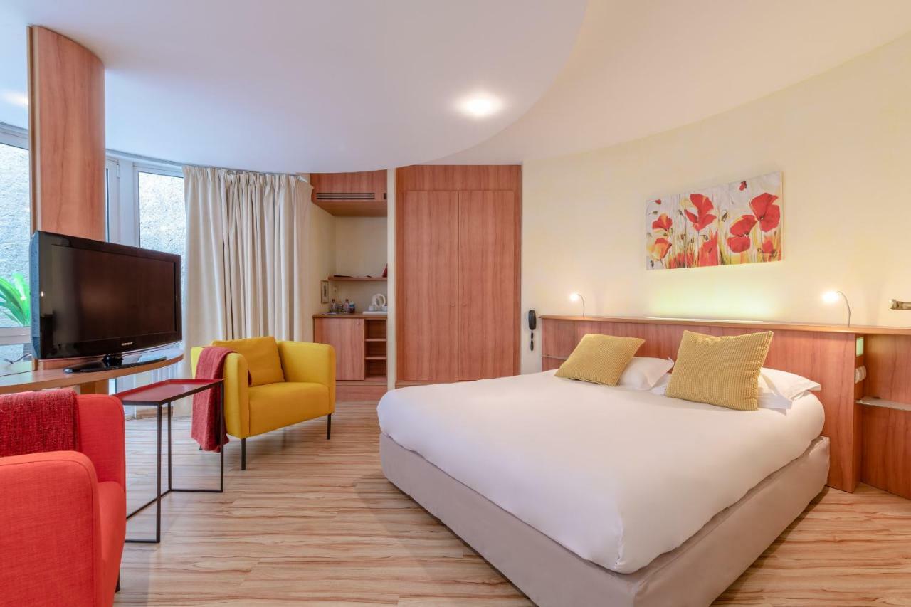 Auberge Du Poids Public Logis Hotel Saint-Félix-Lauragais المظهر الخارجي الصورة