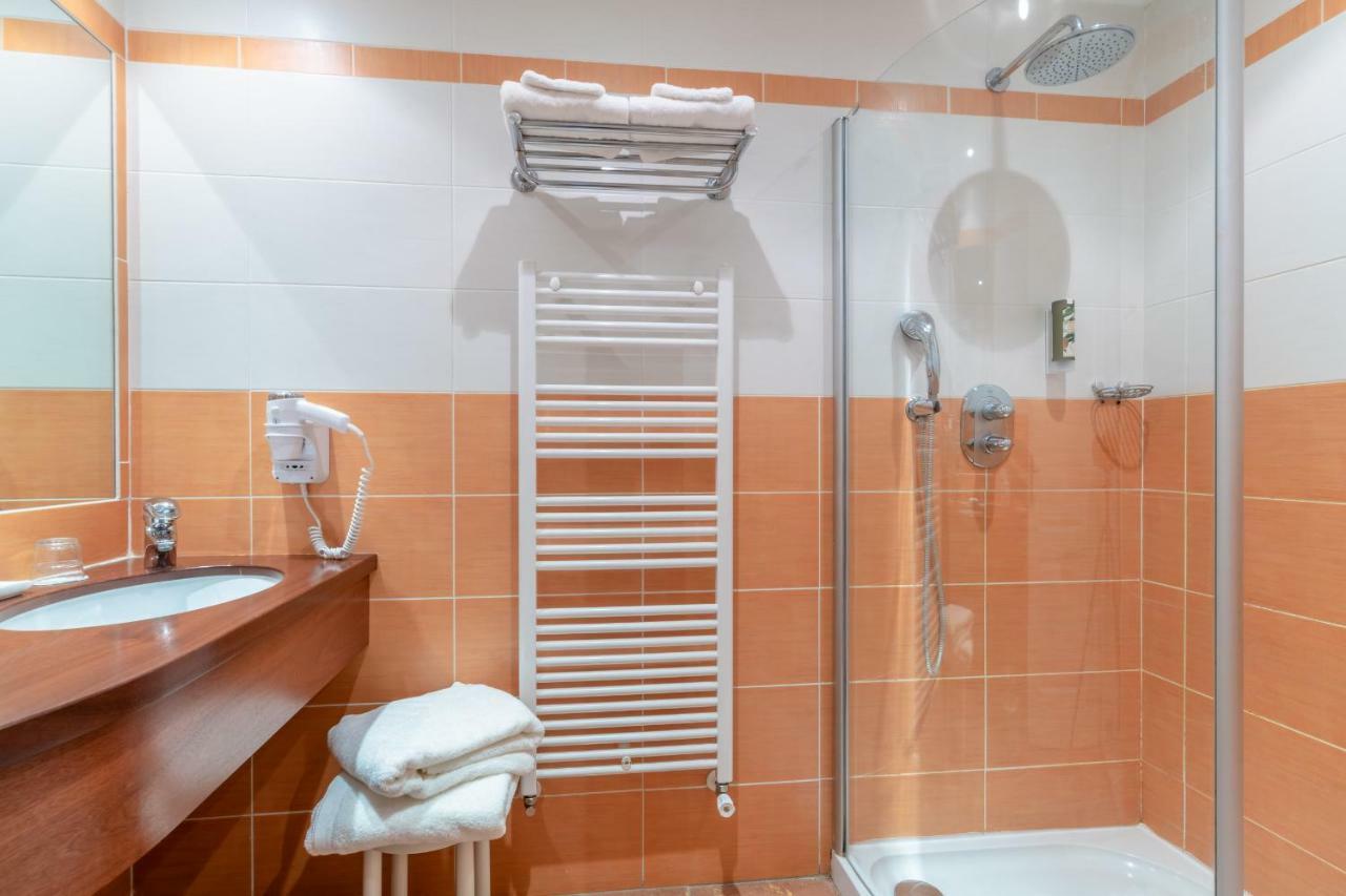 Auberge Du Poids Public Logis Hotel Saint-Félix-Lauragais المظهر الخارجي الصورة